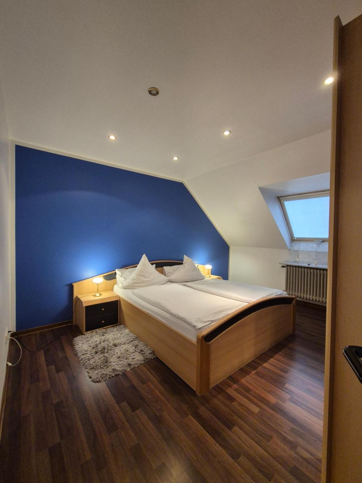 Hotel Am Schenkelberg Saarbrücken Dış mekan fotoğraf