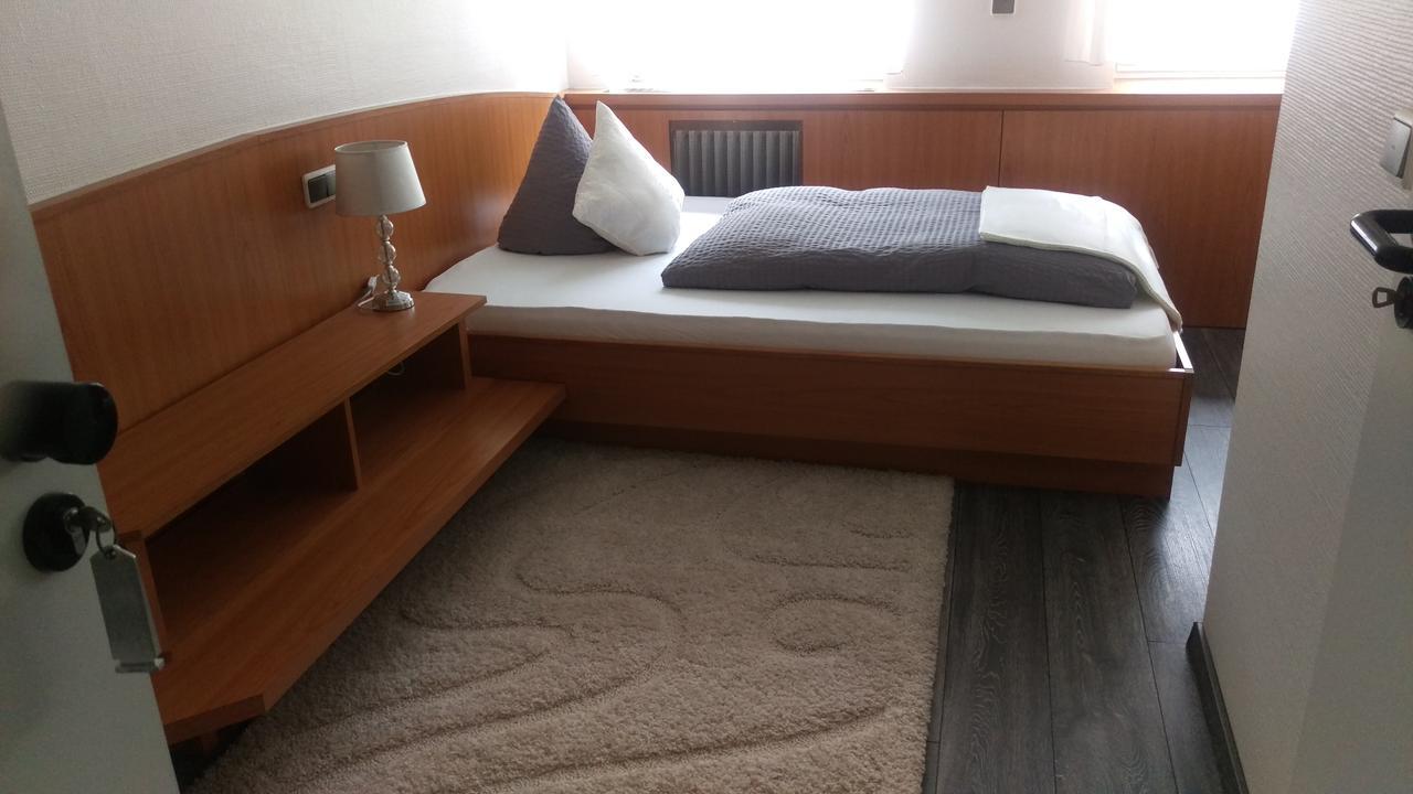 Hotel Am Schenkelberg Saarbrücken Dış mekan fotoğraf