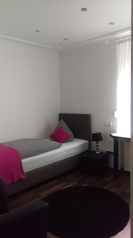 Hotel Am Schenkelberg Saarbrücken Dış mekan fotoğraf